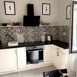 Yoonik Apartment