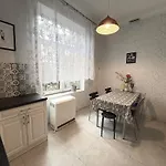 Yoonik Apartman *