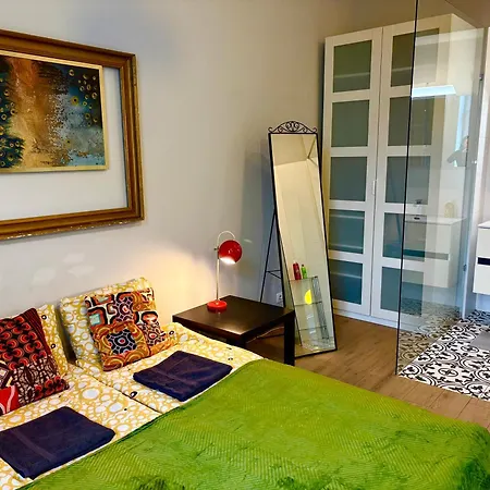 Yoonik Apartment